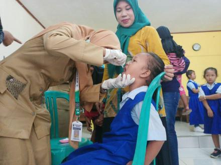 PUSKESMAS 2 RAKIT LAKSANAKAN SUB PIN POLIO PUTARAN 1 DI AULA DESA BADAMITA
